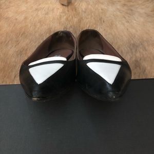 Tabitha Simmons
Black & White Alexa Flat